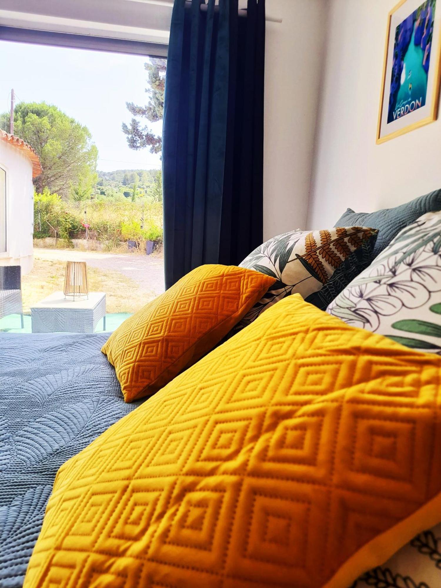 Logement La Belle Provence 勒博塞 外观 照片